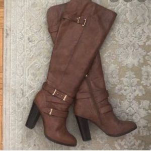 Aldo boots size 37. Like new.